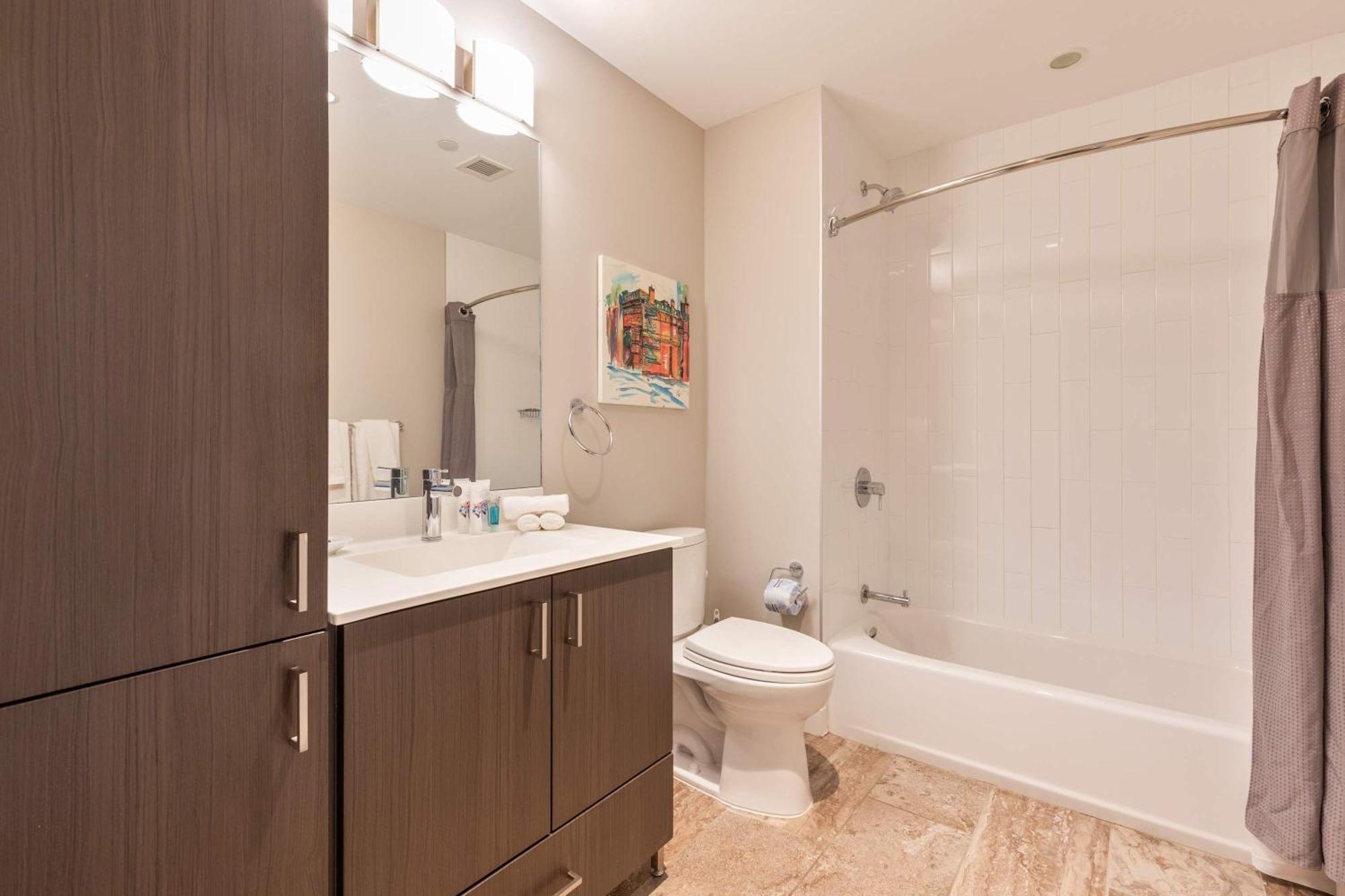 Luxury In Seaport With Gym Apartment *